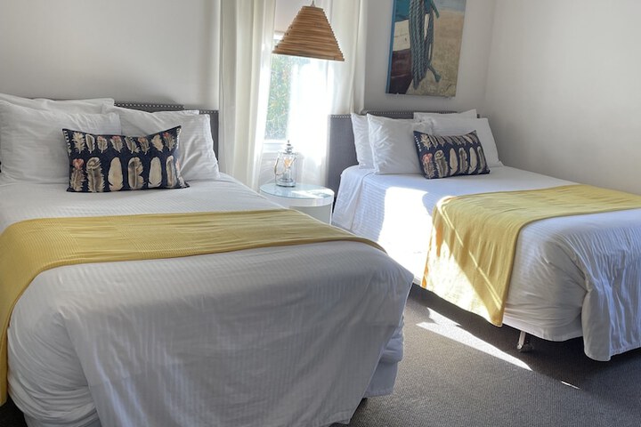 Room 5 of 73