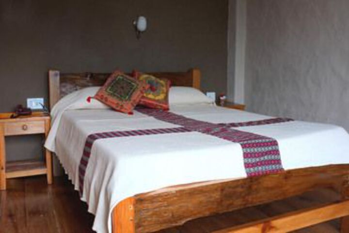 Room 7 of 16