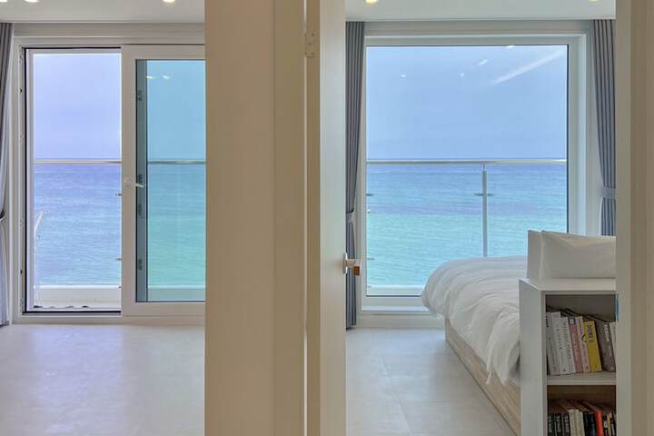 Room 27 of 55