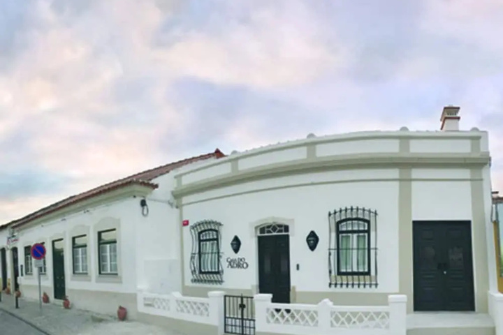 Casa Do Adro