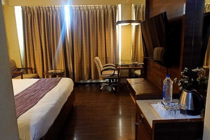 Room 22 of 36