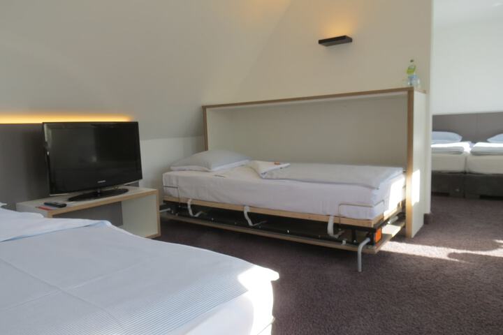 Room 67 of 125
