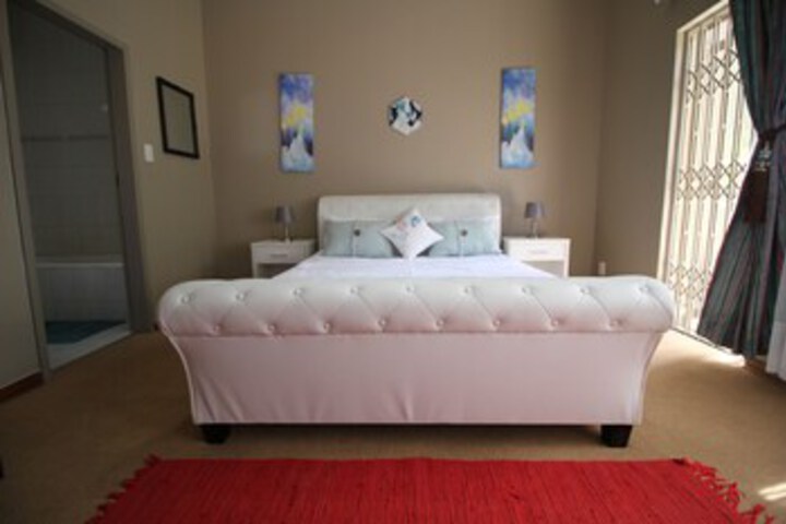 Room 27 of 47