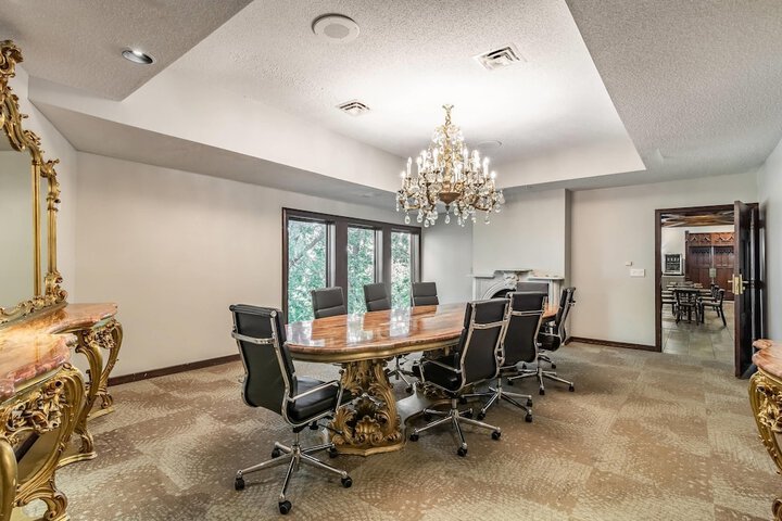 Meeting facility