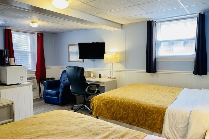 Room 12 of 60