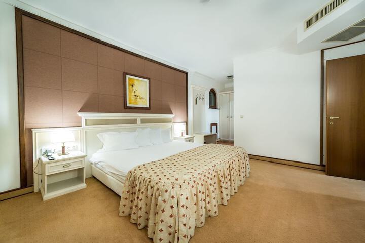 Room 7 of 58