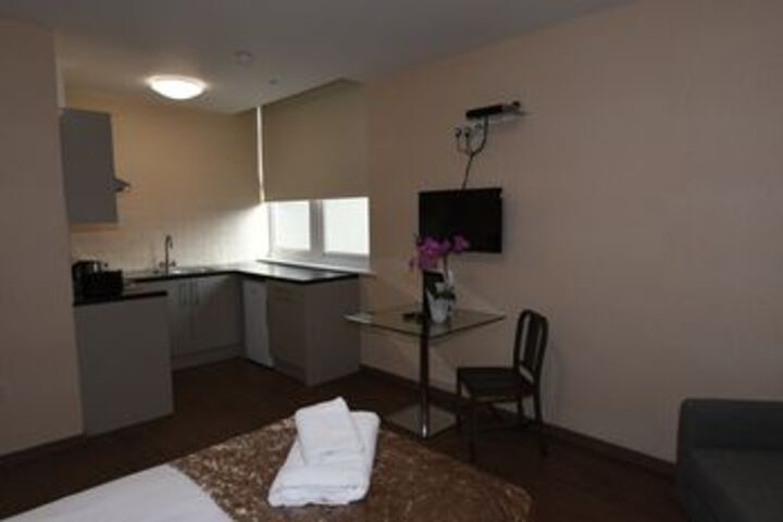 Room 13 of 31