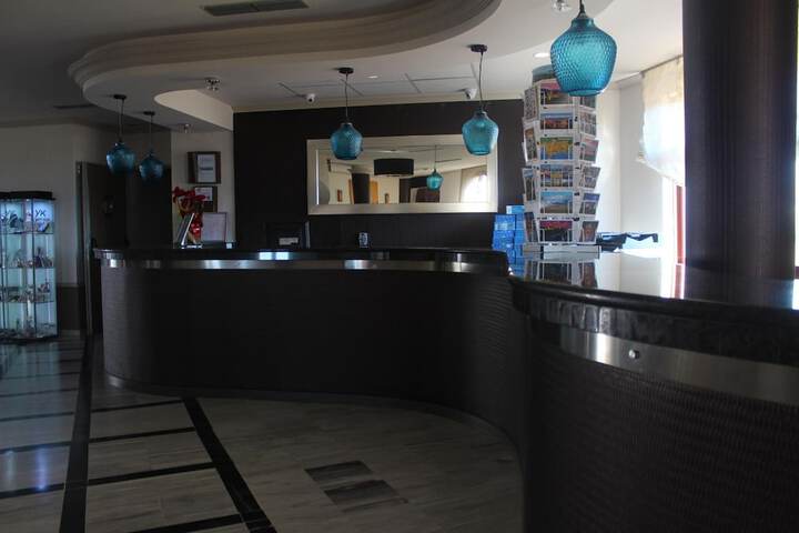 Guest Lobby