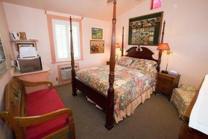 Room 42 of 63