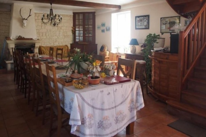 Dining 1 of 3