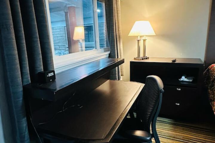 Room 9 of 39