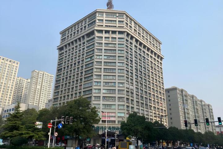 Green Tree Inn Luoyang Fenghuang Mansion Mudan Square Metro Station