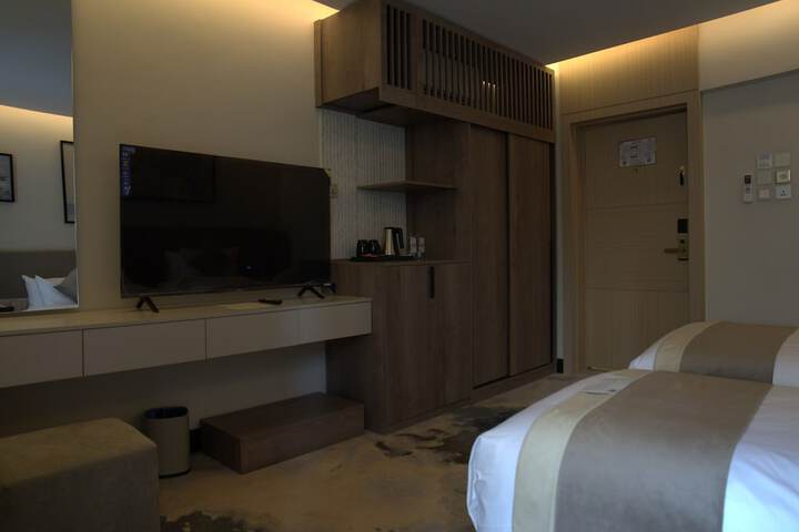 Room 10 of 47
