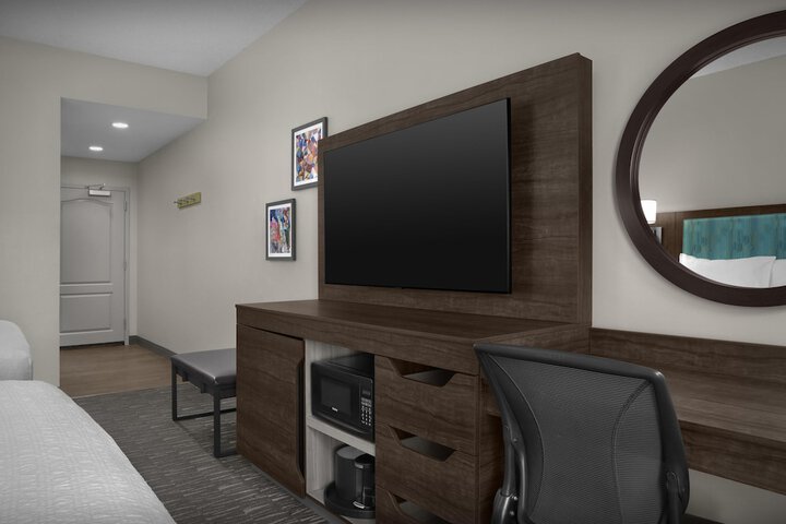 Room 10 of 35
