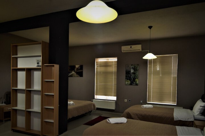 Room 43 of 84