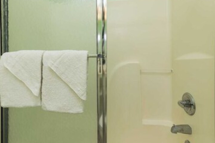 Room 8 of 45