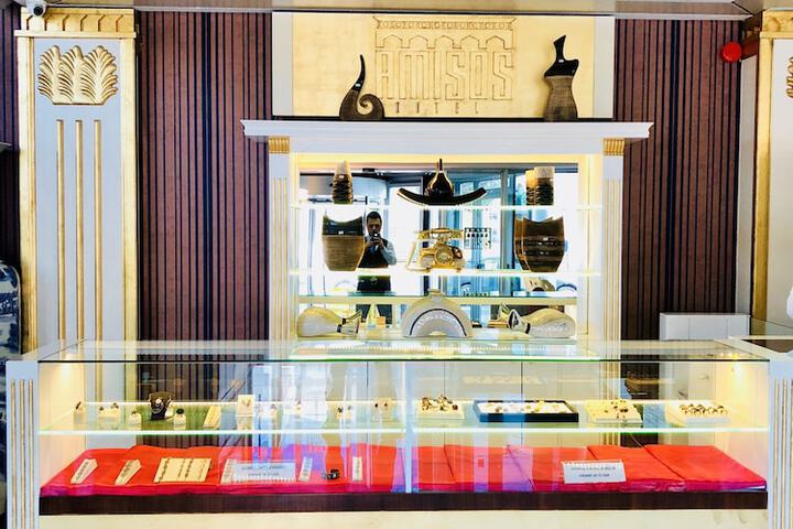 Gift shop