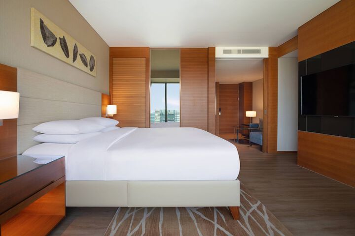 Room 18 of 75