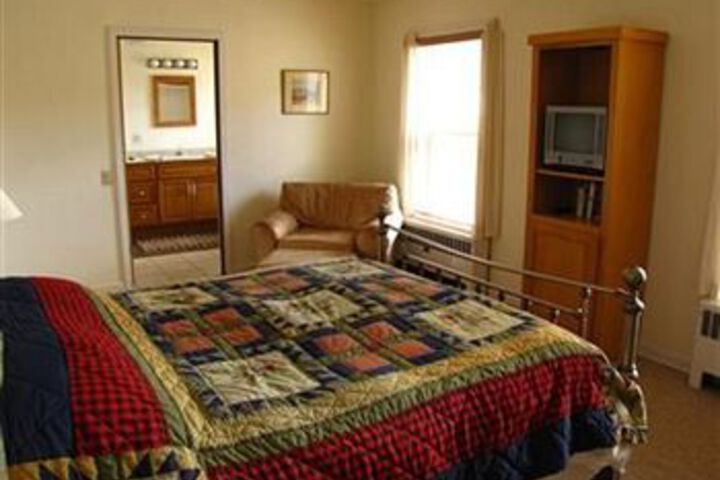 Room 5 of 20