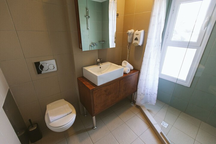 Room 43 of 55