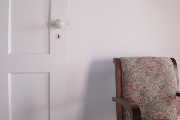 Room 12 of 101