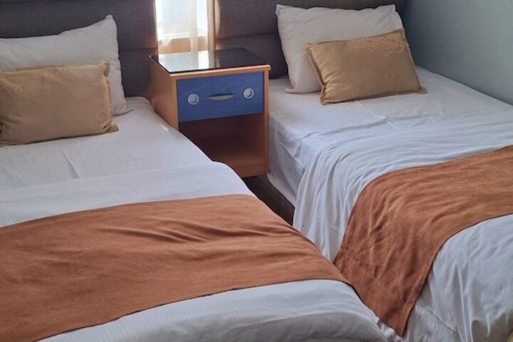 Room 18 of 29
