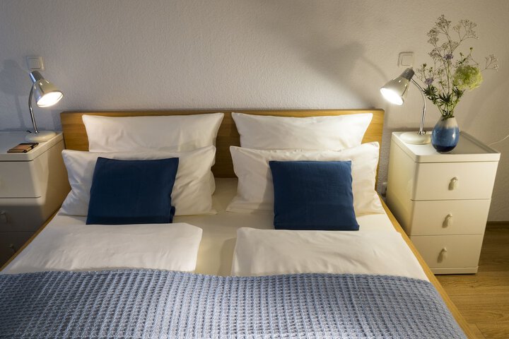 Room 4 of 30