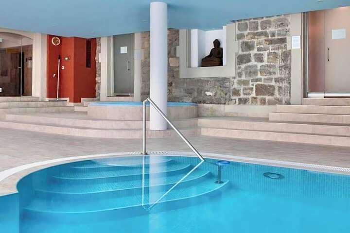 Pool 16 of 31