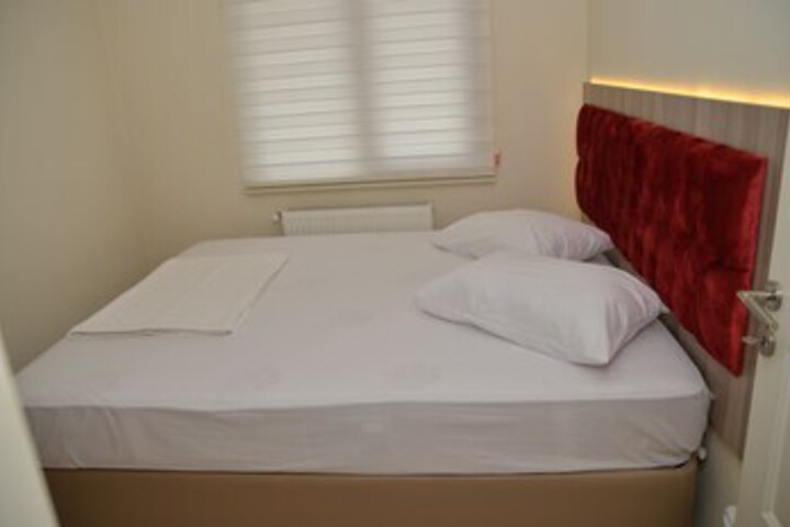 Room 15 of 25