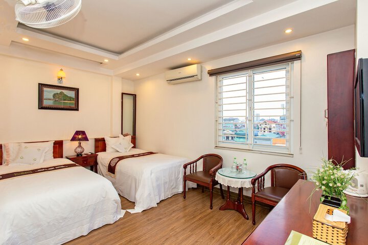 Room 6 of 31