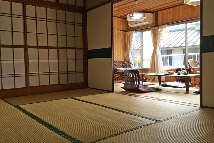 Room 14 of 92