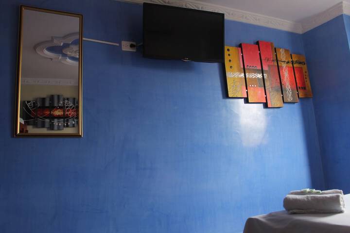 Room 16 of 35