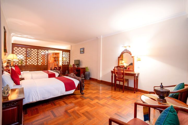 Room 12 of 169
