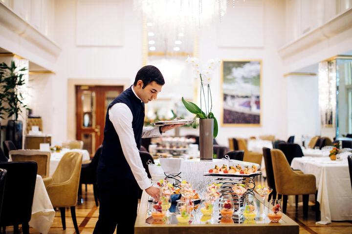 Dining 80 of 104