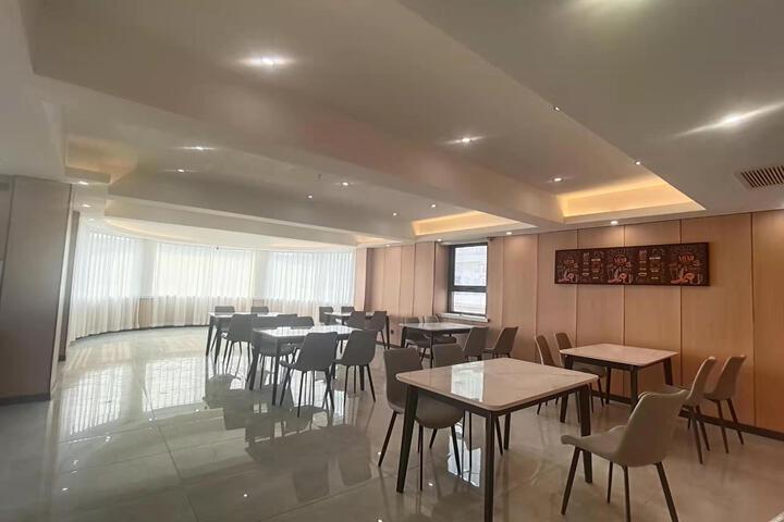 GreenTree Inn (Gaobeidian Baigou Youyi Road Store)