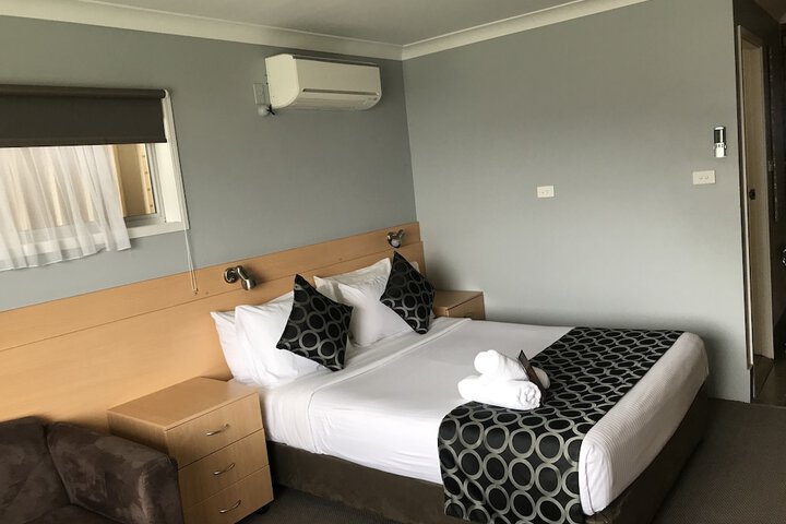 Room 26 of 152