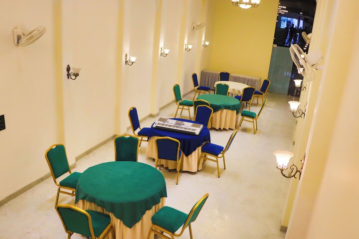 Room 14 of 16