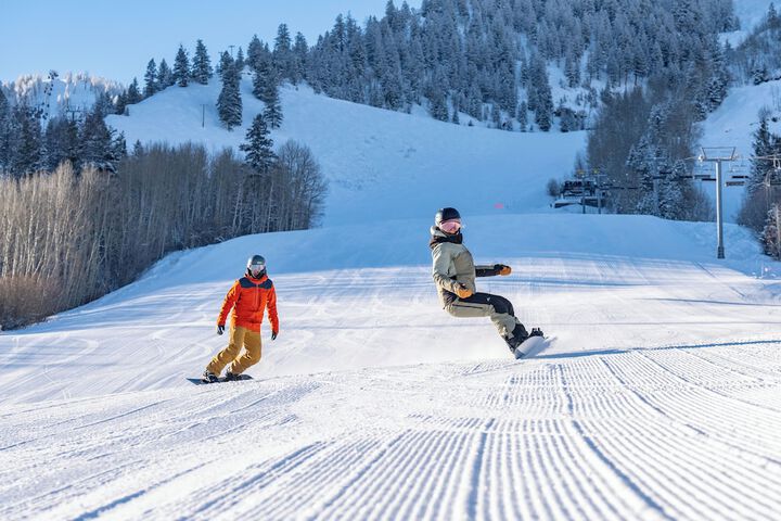 Skiing