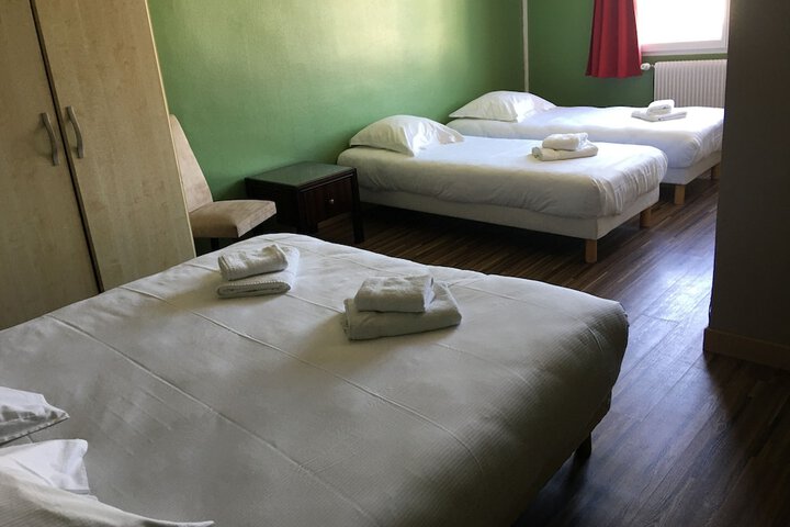 Room 28 of 81