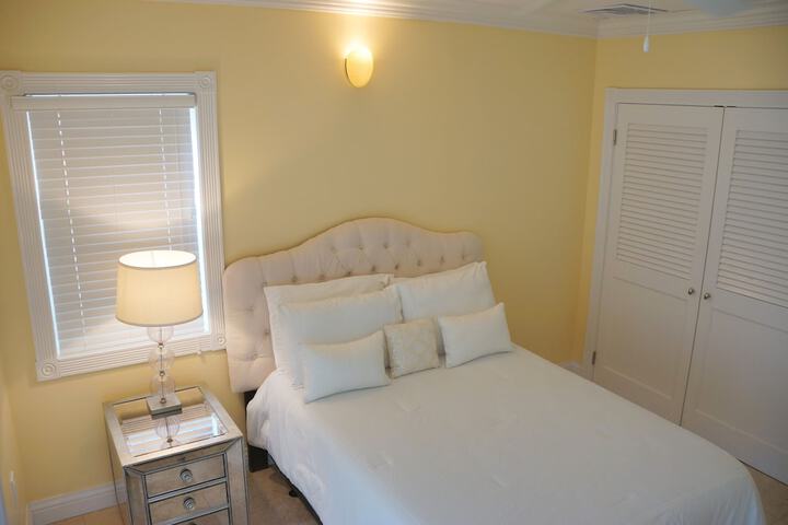 Room 6 of 60