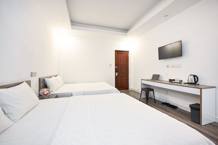 Room 17 of 60