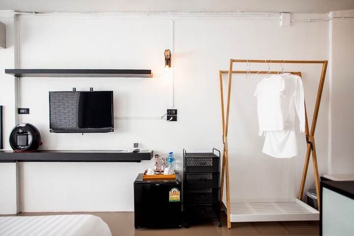 Room 12 of 47