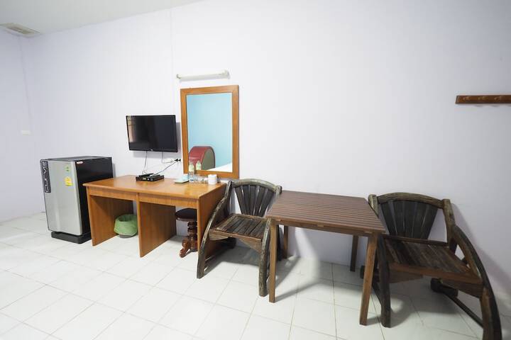 Room 15 of 35