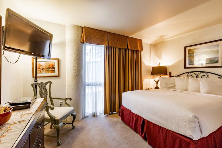 Room 4 of 331