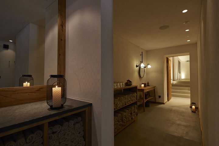 Spa 19 of 27