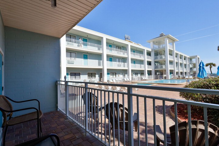 Beach/ocean view