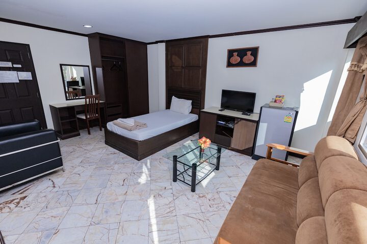 Room 20 of 39