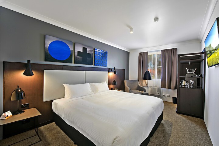 Room 16 of 29