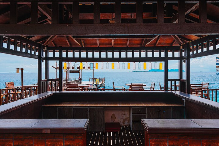 Lounge 191 of 414