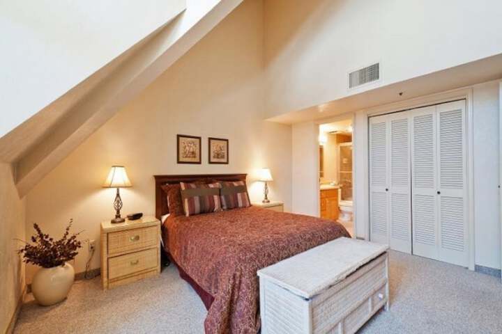 Room 2 of 97